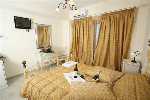 פארגה Acrothea Hotel מראה חיצוני תמונה